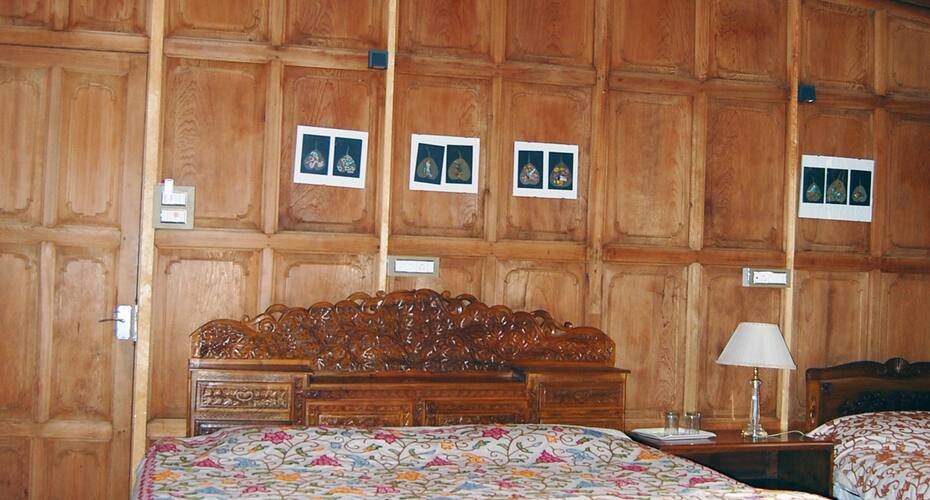 Royal Orchid House Boat, Srinagar 4